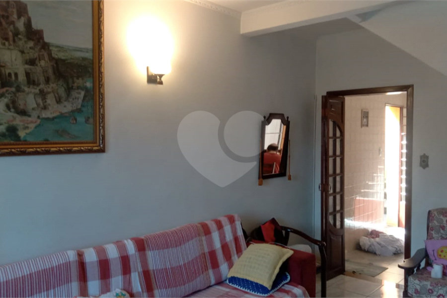 Casa à venda com 3 quartos, sendo 1 suíte, em Vila Medeiros, São Paulo, SP
