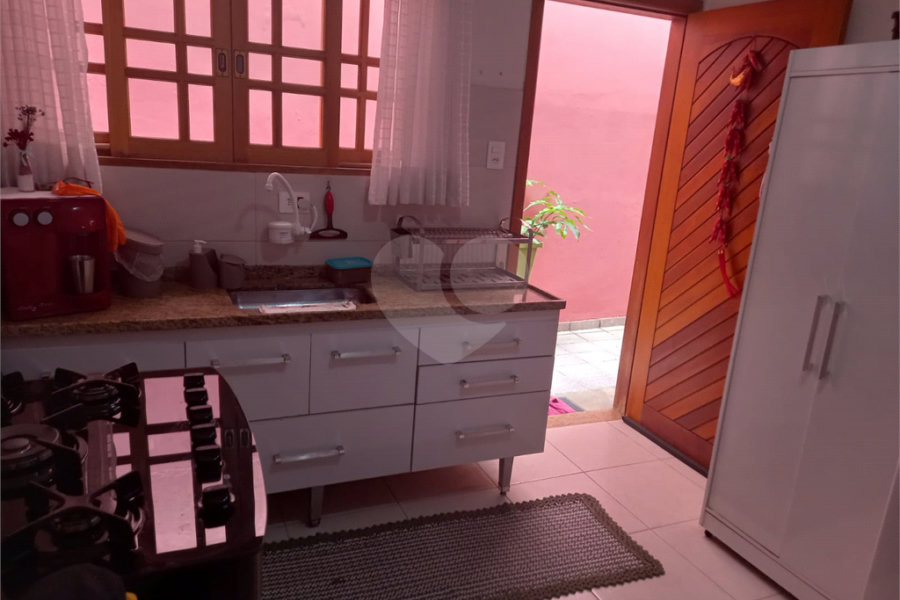 Casa à venda com 3 quartos, sendo 1 suíte, em Parque Novo Mundo, São Paulo, SP