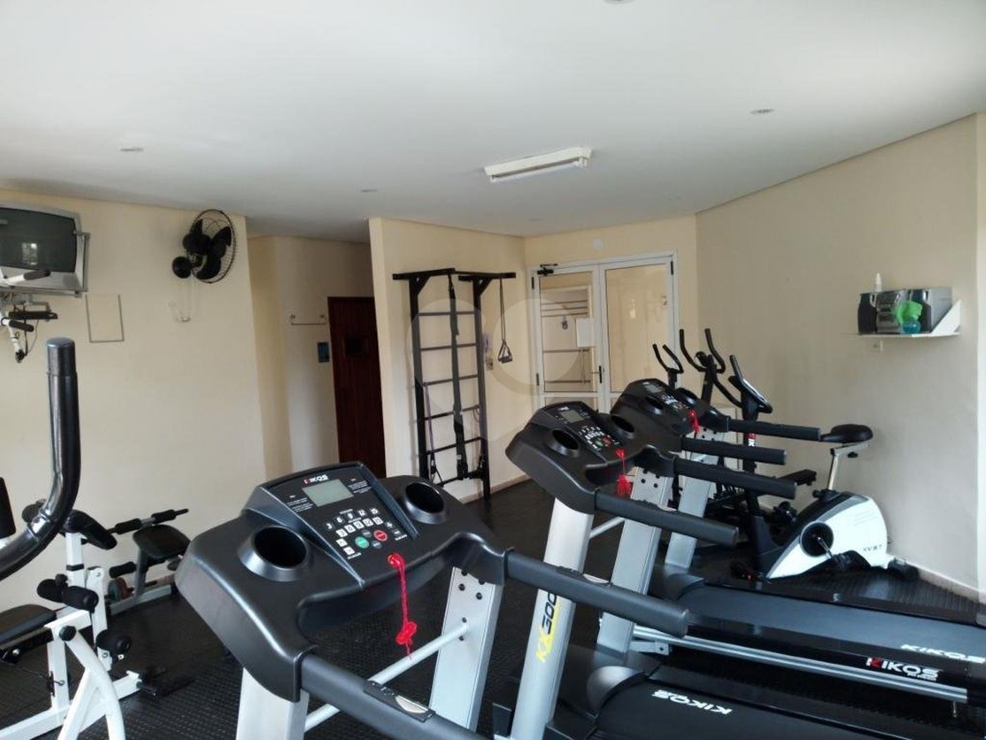 Apartamento à venda com 3 quartos, sendo 1 suíte,  em Vila Vermelha, São Paulo, SP