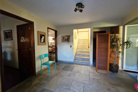 Casa à venda com 4 quartos, sendo 1 suíte, em Alto da Boa Vista, São Paulo, SP