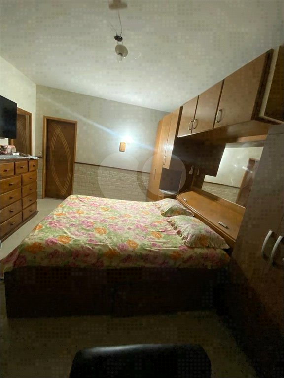 Casa à venda com 3 quartos em Santa Cruz, Rio de Janeiro, RJ