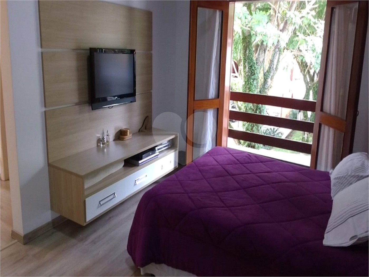 Casa à venda com 4 quartos, sendo 2 suítes,  no condomínio Ypê Branco I, São Paulo - SP