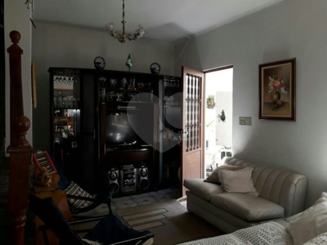 Sobrado à venda com 3 quartos, sendo 1 suíte,  em Tremembé, São Paulo, SP