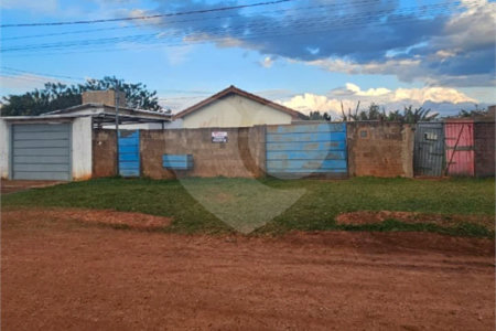 Casa à venda com 2 quartos em Jardim Ivone 1ª Seção, Ponta Porã, MS