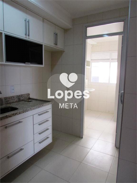 Apartamento à venda com 3 quartos, sendo 1 suíte, em Parque Residencial Aquarius, São José dos Campos, SP
