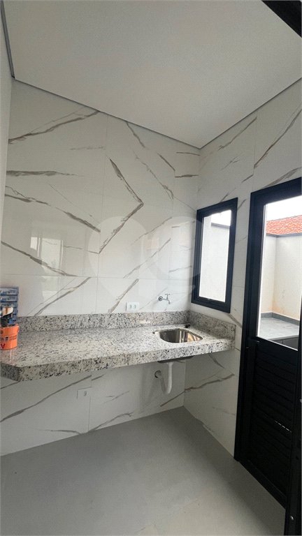 Casa à venda com 3 suítes no condomínio Village Itaguaçu, Atibaia - SP