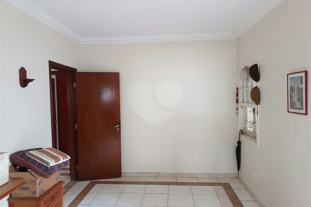 Casa Térrea à venda com 3 quartos, sendo 1 suíte, em Jardim do Colégio (zona Norte), São Paulo, SP