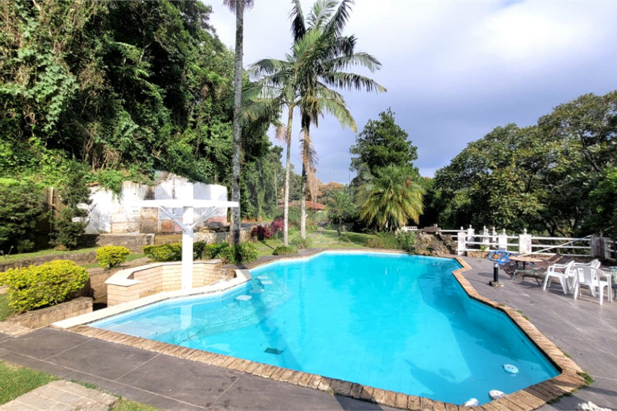 Casa à venda com 4 suítes no condomínio Parque Imperial da Cantareira, Mairiporã - SP