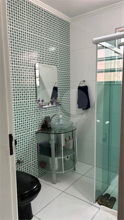Sobrado à venda com 3 quartos, sendo 2 suítes,  em Vila Lúcia, Poá, SP