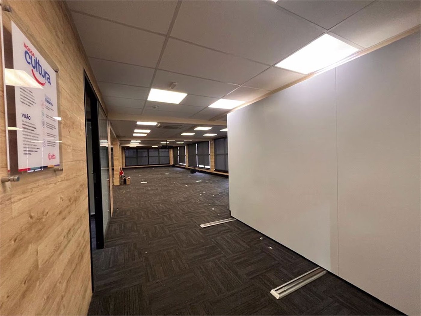 Prédio Corporativo em Santos | 4 Pavimentos | Galpão com Pé-Direito Duplo | Estrutura para +200 Pessoas | Compra Ou Locação