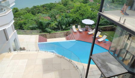 Casa à venda com 4 suítes em Praia Vermelha, Ubatuba, SP