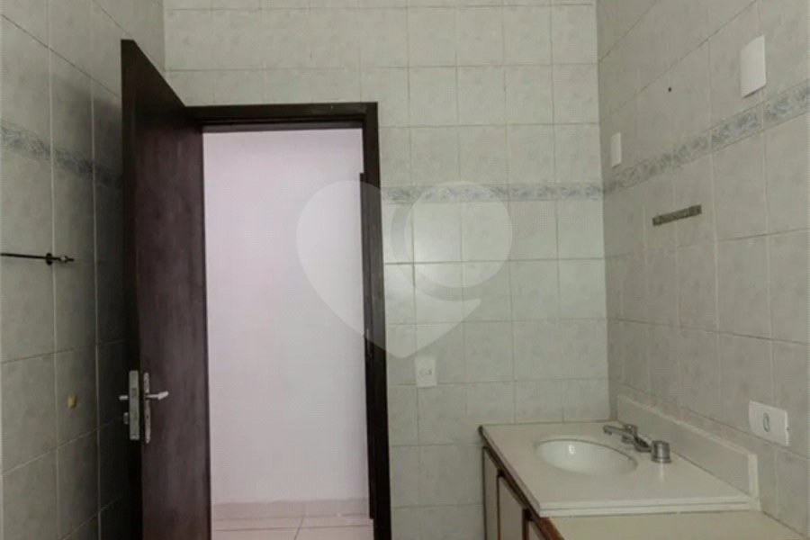 Sobrado à venda ou para alugar com 3 quartos, sendo 1 suíte, em Conjunto Residencial Vista Verde, São Paulo, SP