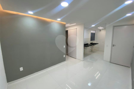 Apartamento à venda com 2 quartos em Santíssimo, Rio de Janeiro, RJ