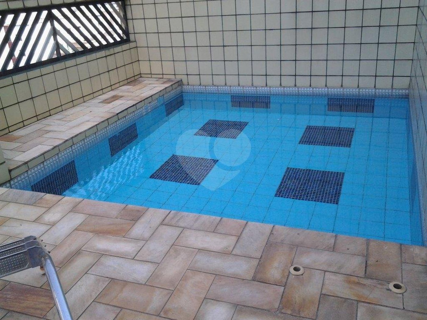 Apartamento à venda com 3 quartos, sendo 2 suítes, em Vila Tupi, Praia Grande, SP