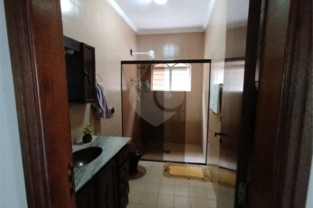 Casa à venda com 3 quartos, sendo 1 suíte, em Jardim Leocádia, Sorocaba, SP