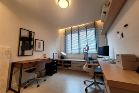 Apartamento à venda com 4 quartos, sendo 1 suíte,  em Ipanema, Rio de Janeiro, RJ