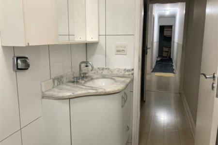 Casa para alugar com 3 quartos, sendo 1 suíte, em Santo Amaro, São Paulo, SP
