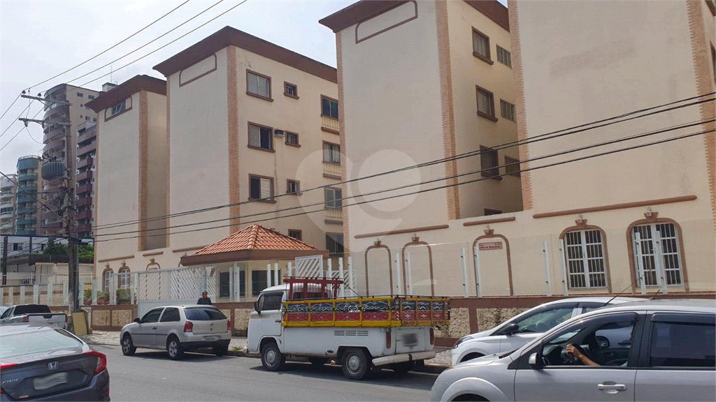 Apartamento à venda com 2 quartos em Guilhermina, Praia Grande, SP