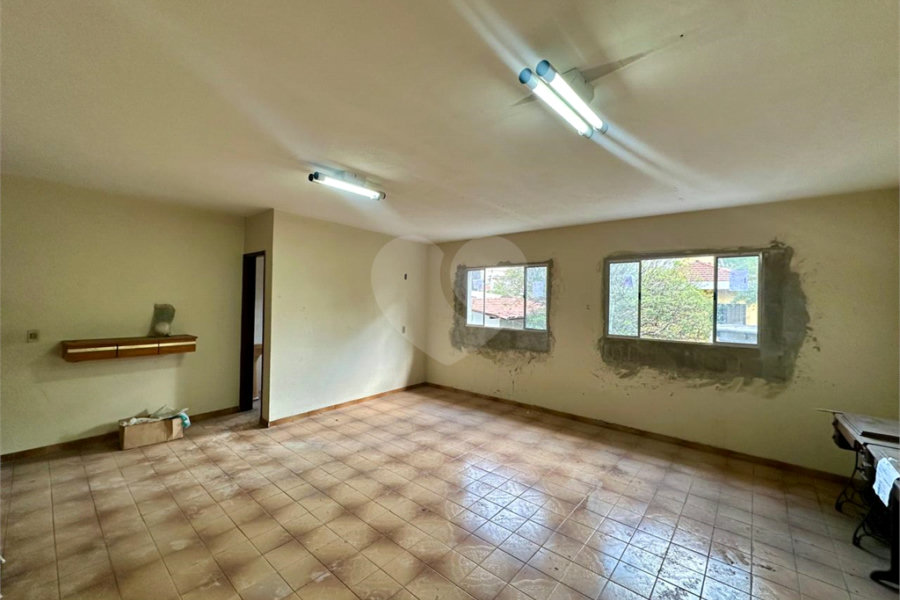 Sobrado à venda com 3 suítes em Santana, São Paulo, SP