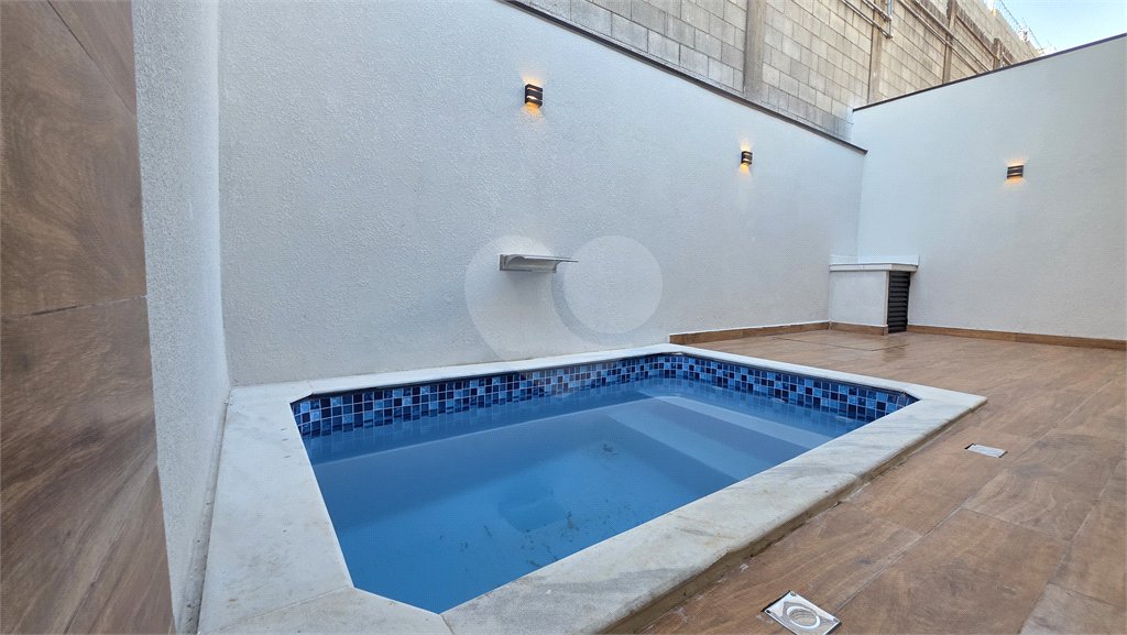 Casa à venda com 3 quartos, sendo 1 suíte, no condomínio Horto Florestal Villagio, Sorocaba - SP