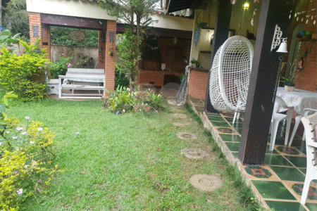 Casa à venda com 4 quartos, sendo 1 suíte, em Interlagos, São Paulo, SP
