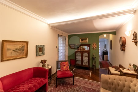 Casa à venda com 3 quartos, sendo 1 suíte,  em Parque Colonial, São Paulo, SP