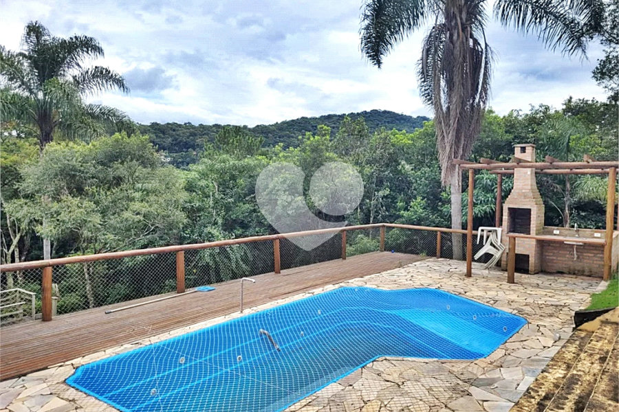 Casa à venda com 3 quartos, sendo 1 suíte, em Serra da Cantareira, Mairiporã, SP