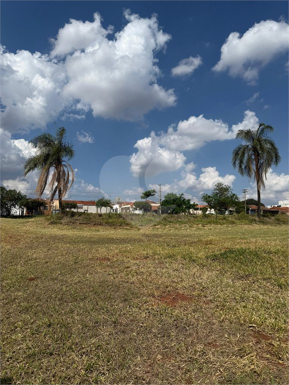 Terreno à venda em Vila Xavier (vila Xavier), Araraquara, SP