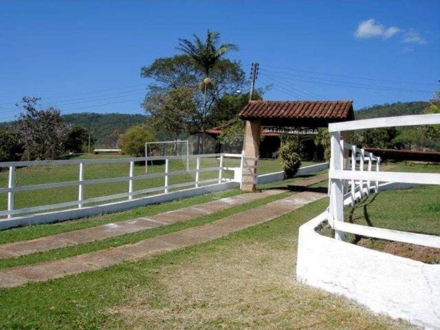 Sítio à venda com 10 quartos em Sítio Arueira, Piracaia, SP