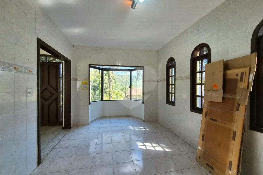 Casa à venda ou para alugar com 4 suítes no condomínio Parque Imperial da Cantareira, Mairiporã - SP