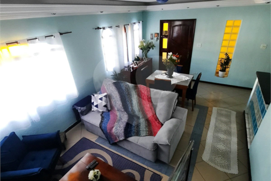 Sobrado à venda com 3 quartos em Jardim Virginia Bianca, São Paulo, SP