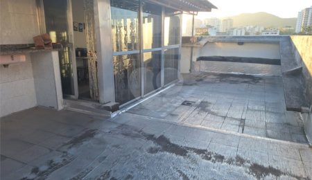 Cobertura à venda com 2 quartos, sendo 1 suíte,  em Maracanã, Rio de Janeiro, RJ