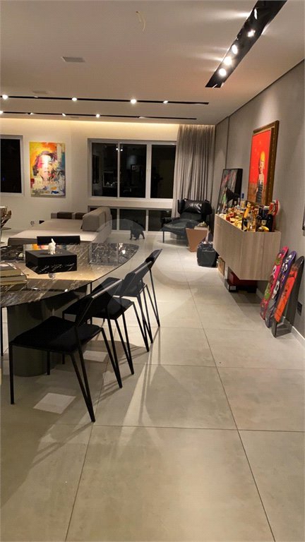 Apartamento à venda com 2 quartos, sendo 1 suíte, em Higienópolis, São Paulo, SP