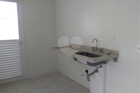 Apartamento à venda com 2 quartos, sendo 1 suíte,  em Vila Paiva, São Paulo, SP