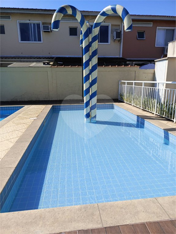 Casa à venda com 3 quartos, sendo 1 suíte, no condomínio Grand Family, Rio de Janeiro - RJ