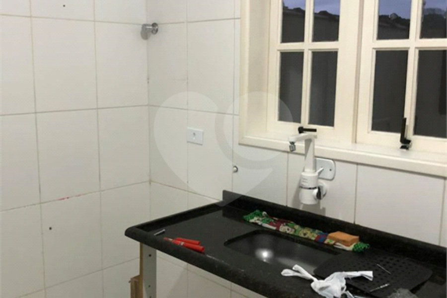 Casa à venda com 2 quartos, sendo 1 suíte,  no condomínio Village Palmas, São Paulo - SP