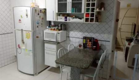 Sobrado à venda com 3 quartos, sendo 1 suíte, em Jaguaré, São Paulo, SP