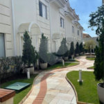 Casa à venda com 3 quartos, sendo 1 suíte, no condomínio Villas de São Francisco, São Paulo - SP