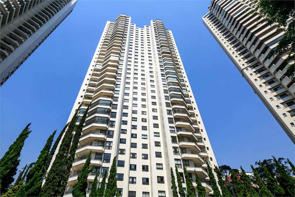 Apartamento para alugar com 4 suítes em Alto da Boa Vista, São Paulo, SP