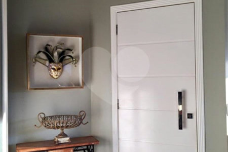 Apartamento à venda com 3 suítes em Vila Suzana, São Paulo, SP