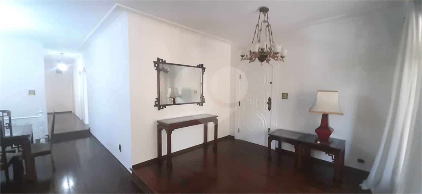 Sobrado à venda com 4 quartos, sendo 2 suítes, em Jardim França, São Paulo, SP