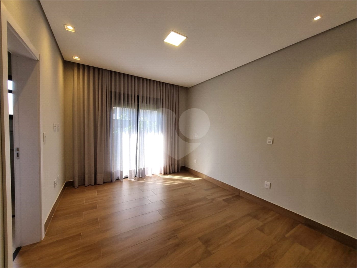 Casa à venda com 4 suítes no condomínio Xapada Park Ytu, Itu - SP