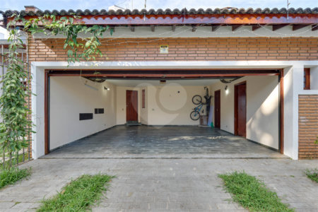 Casa Térrea à venda com 3 quartos, sendo 1 suíte, em Interlagos, São Paulo, SP