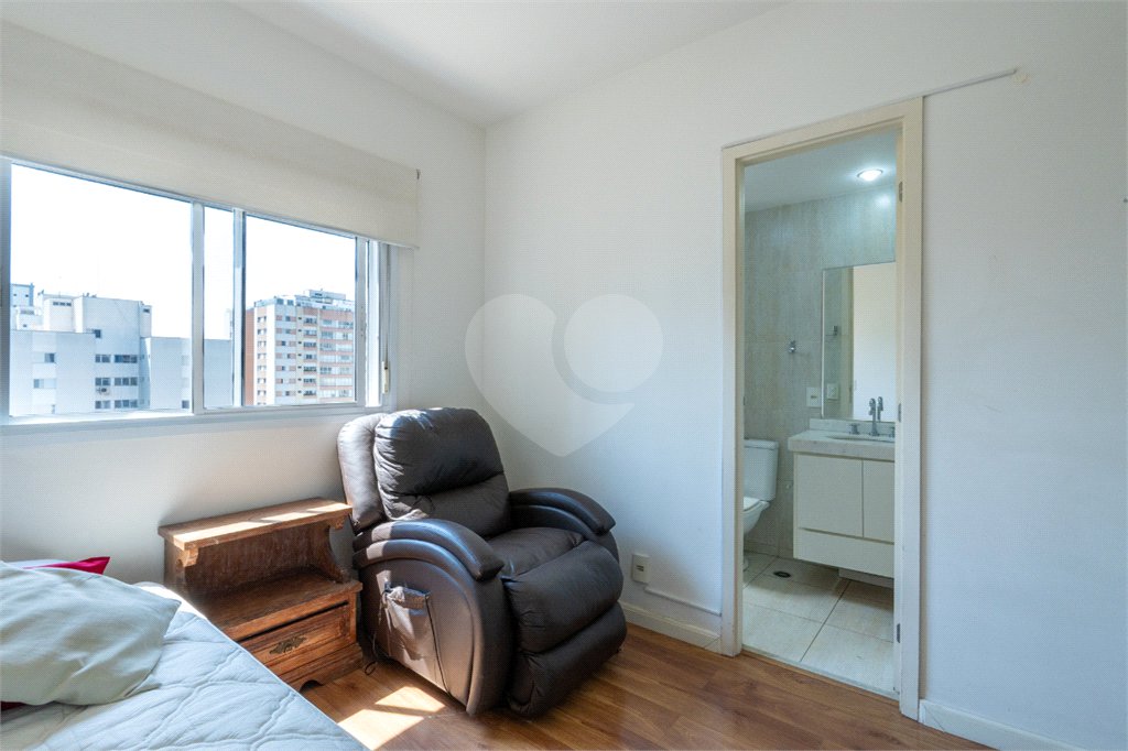 Apartamento à venda com 3 suítes em Campo Belo, São Paulo, SP