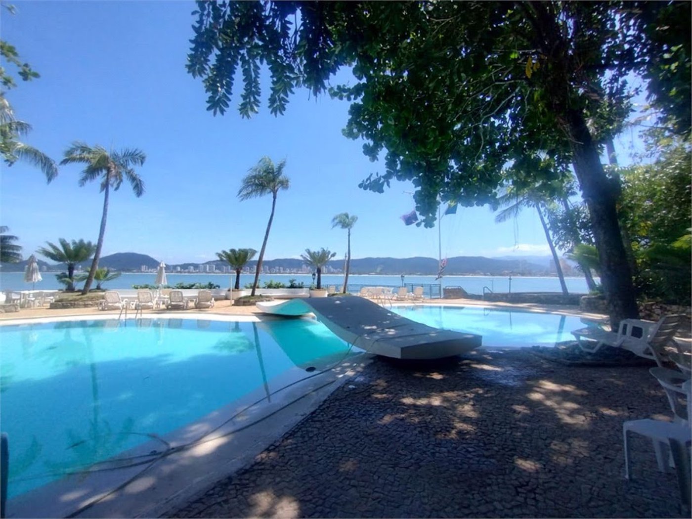 Casa Residencial à venda, Loteamento João Batista Julião, Guarujá - CA0028.