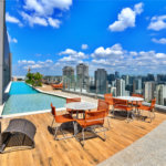 Apartamento à venda com 4 quartos, sendo 2 suítes,  em Jardim das Acácias, São Paulo, SP