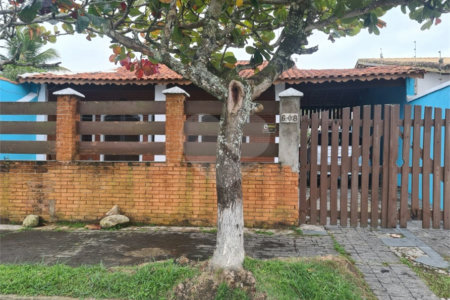 Casa à venda com 2 quartos, sendo 1 suíte, em Gaivota, Itanhaém, SP