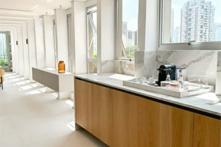 Apartamento à venda com 4 suítes em Vila Cordeiro, São Paulo, SP