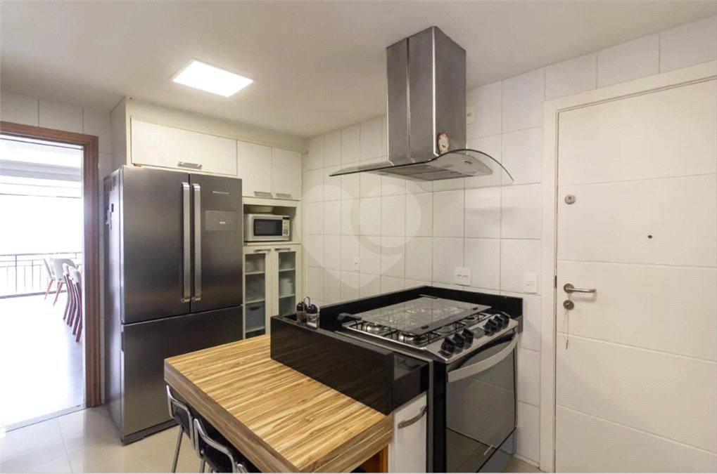 Apartamento à venda com 3 quartos, sendo 2 suítes, em Brooklin Paulista, São Paulo, SP