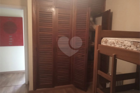 Chácara à venda com 7 quartos, sendo 3 suítes, em Saboó, São Roque, SP